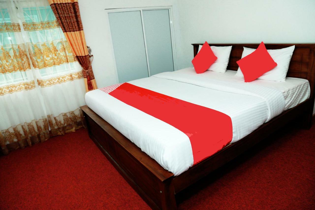Oyo 238 Selva'S Guest House Нувара-Элия Экстерьер фото