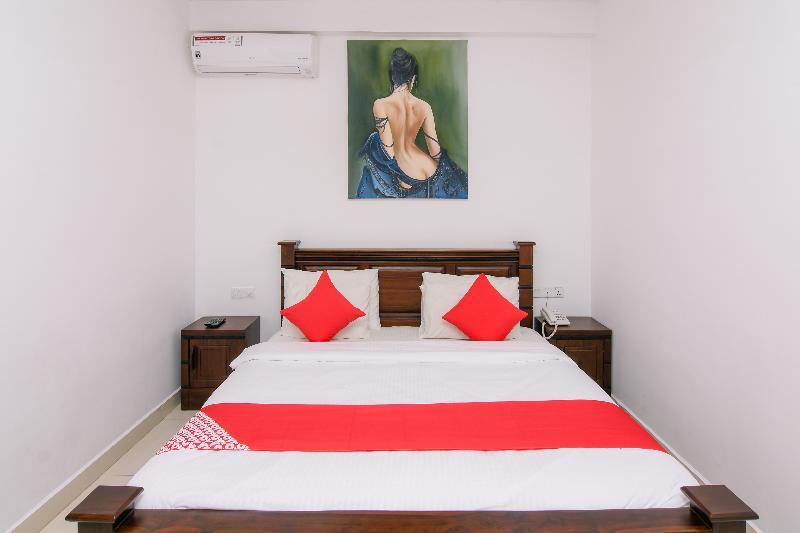 Oyo 238 Selva'S Guest House Нувара-Элия Экстерьер фото