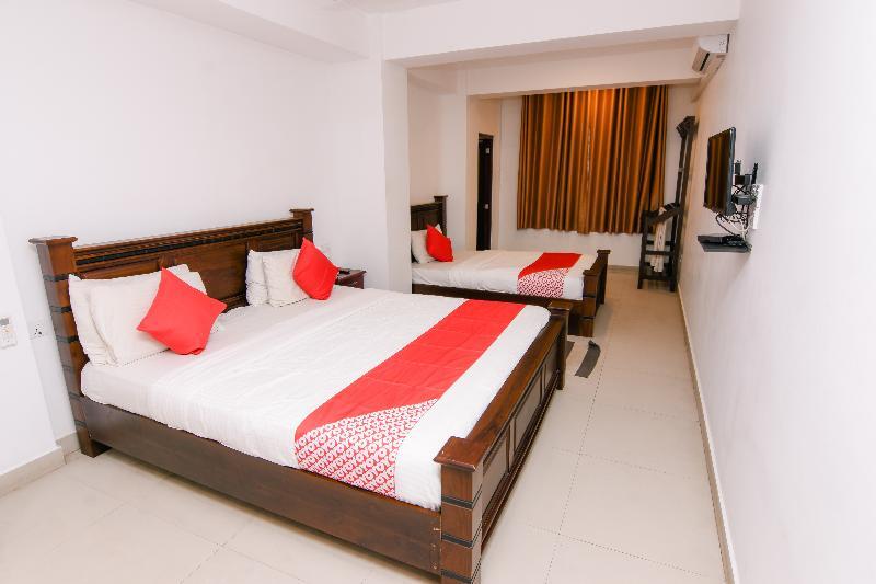 Oyo 238 Selva'S Guest House Нувара-Элия Экстерьер фото