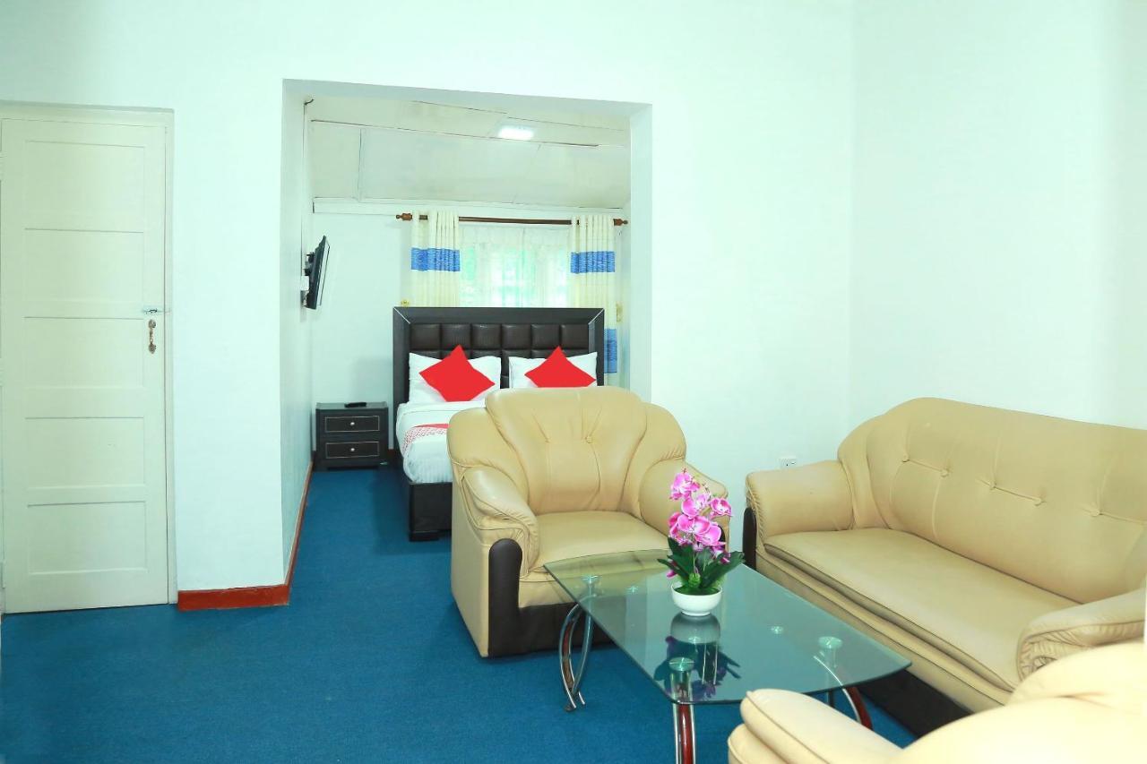 Oyo 238 Selva'S Guest House Нувара-Элия Экстерьер фото