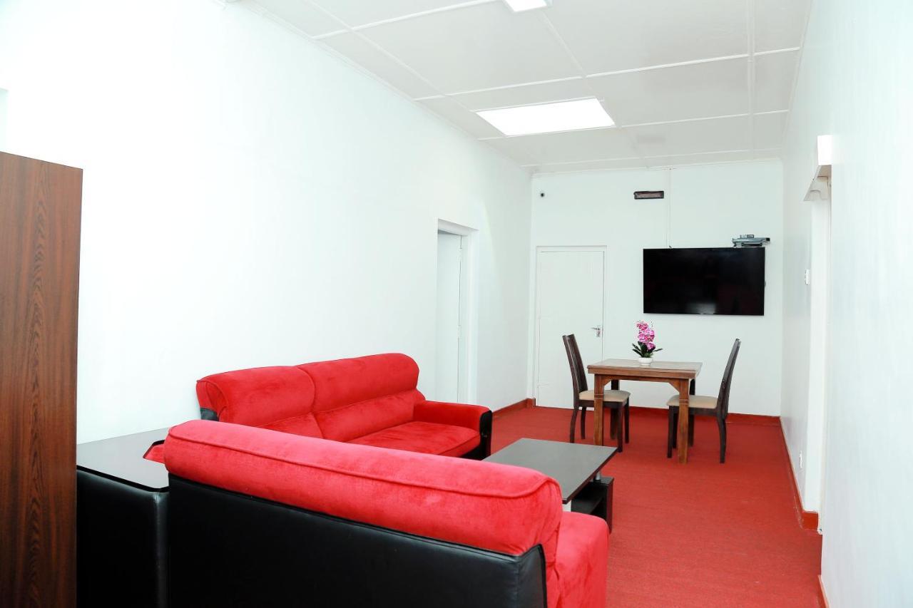 Oyo 238 Selva'S Guest House Нувара-Элия Экстерьер фото